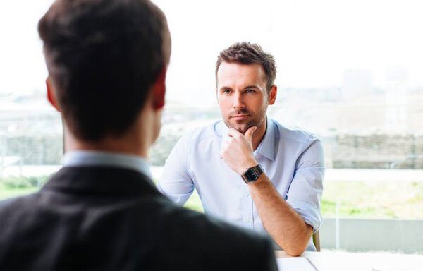 Trả lời câu hỏi phỏng vấn: “Lợi thế của bạn so với các ứng viên khác là gì?”